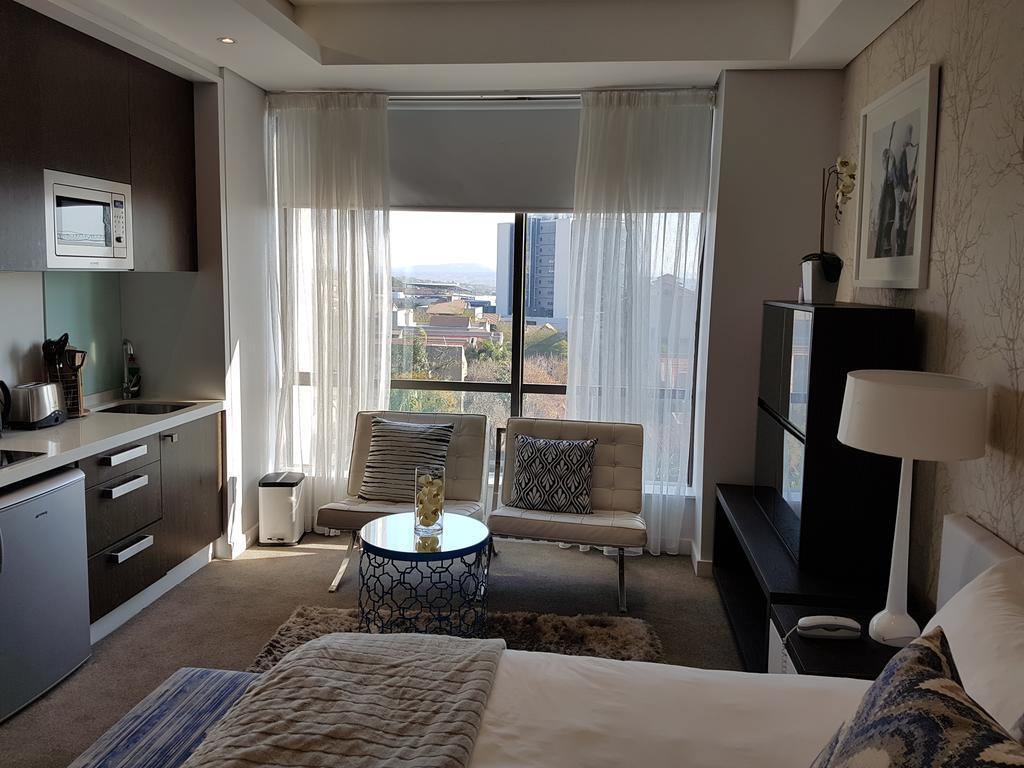 615 Sandton Skye Johannesburg Exterior photo