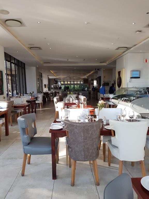 615 Sandton Skye Johannesburg Exterior photo