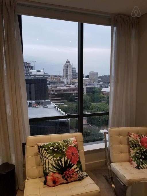 615 Sandton Skye Johannesburg Exterior photo