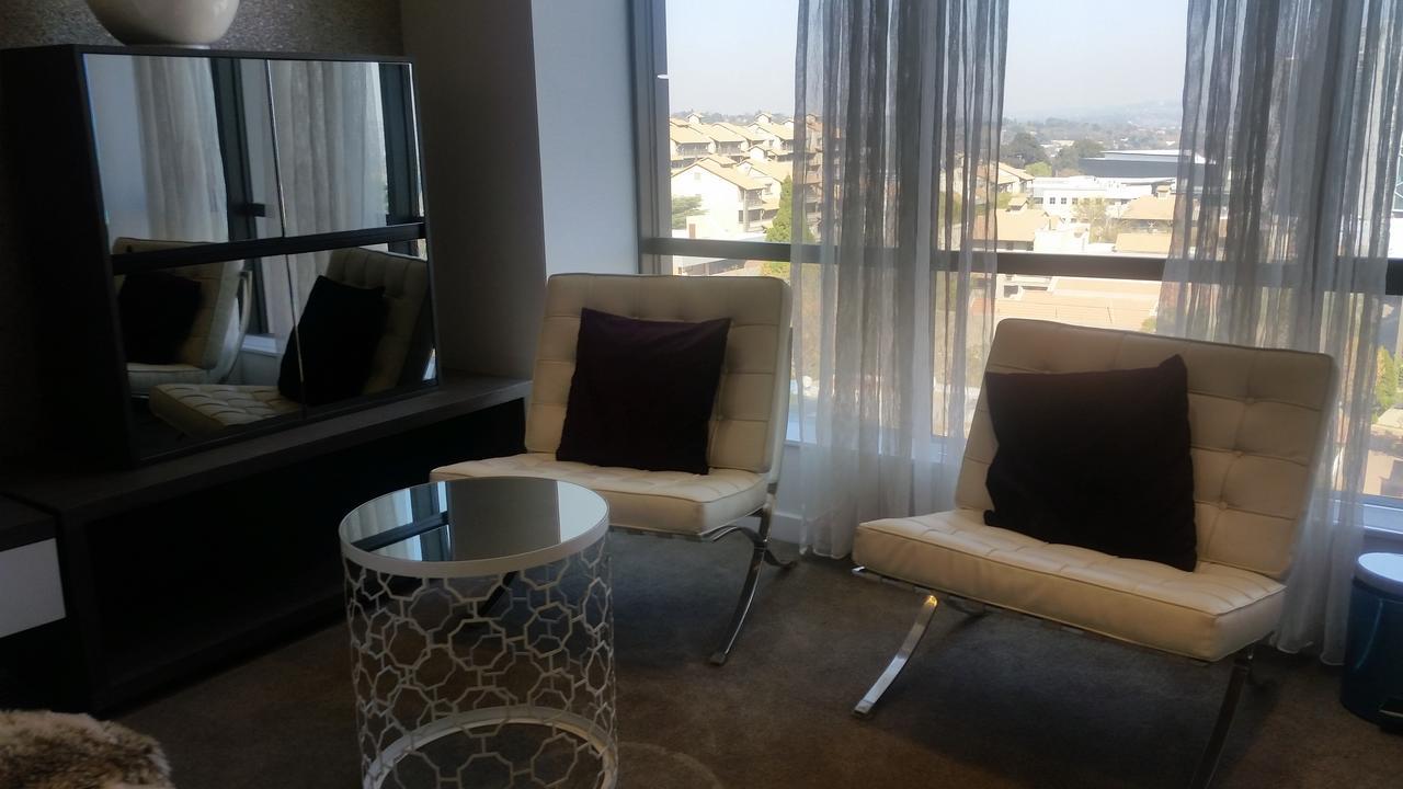 615 Sandton Skye Johannesburg Exterior photo